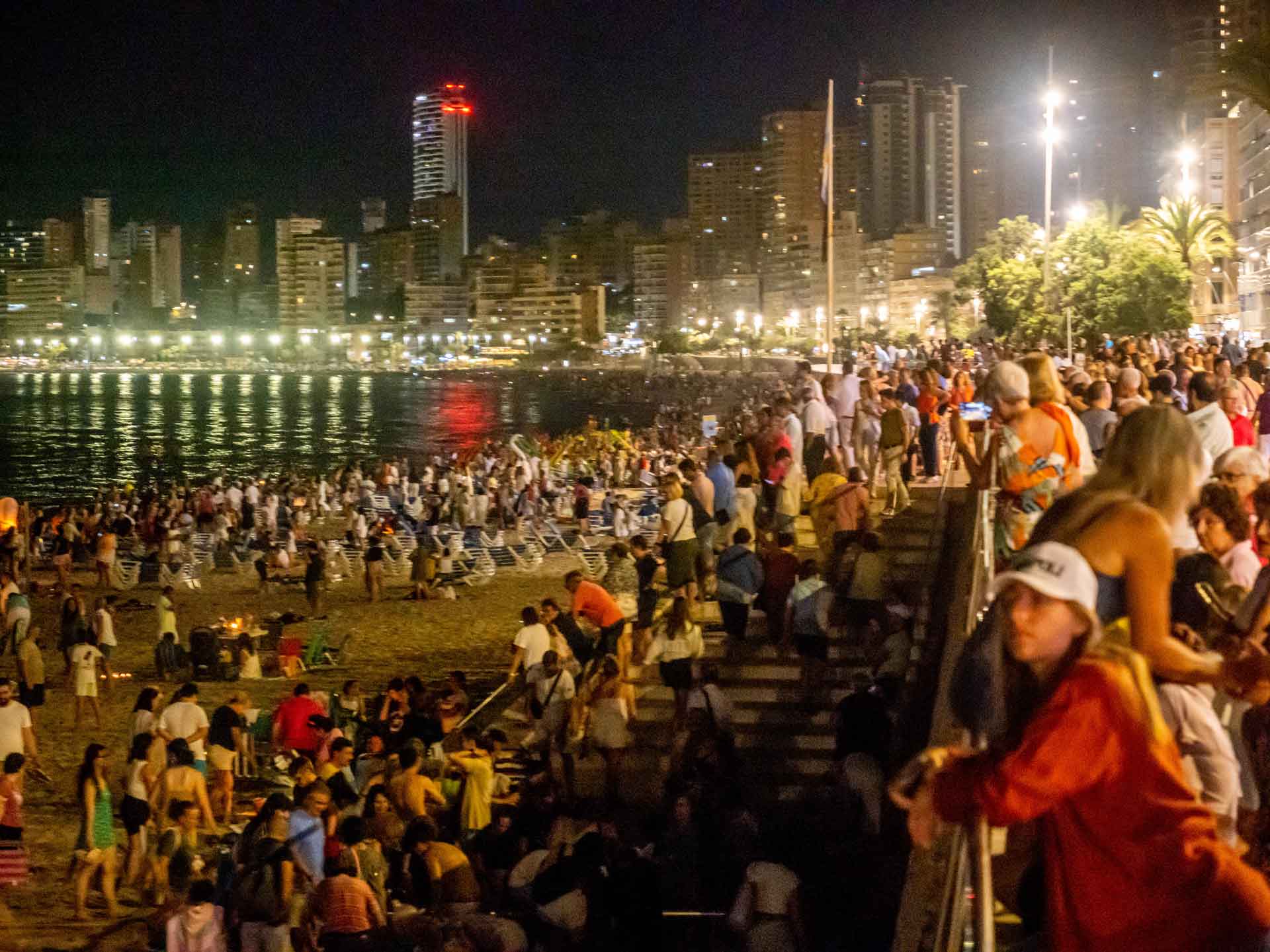 Sin incidencias en la noche de San Juan en las diferentes fiestas en las playas de la Marina Baixa Sin incidencias en la noche de San Juan en las diferentes fiestas en las playas de la Marina Baixa