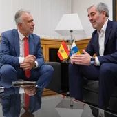 El Ministro de Política Territorial, Ángel Víctor Torres y el Presudente del Gobierno de Canarias, Fernando Clavijo El Ministro de Política Territorial, Ángel Víctor Torres y el Presudente del Gobierno de Canarias, Fernando Clavijo