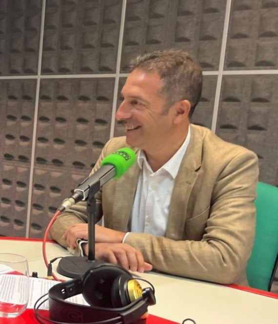 Alfonso Villares: «Hai xente que quere vivir do mar e temos que facilitarlles o facelo» Alfonso Villares: «Hai xente que quere vivir do mar e temos que facilitarlles o facelo»
