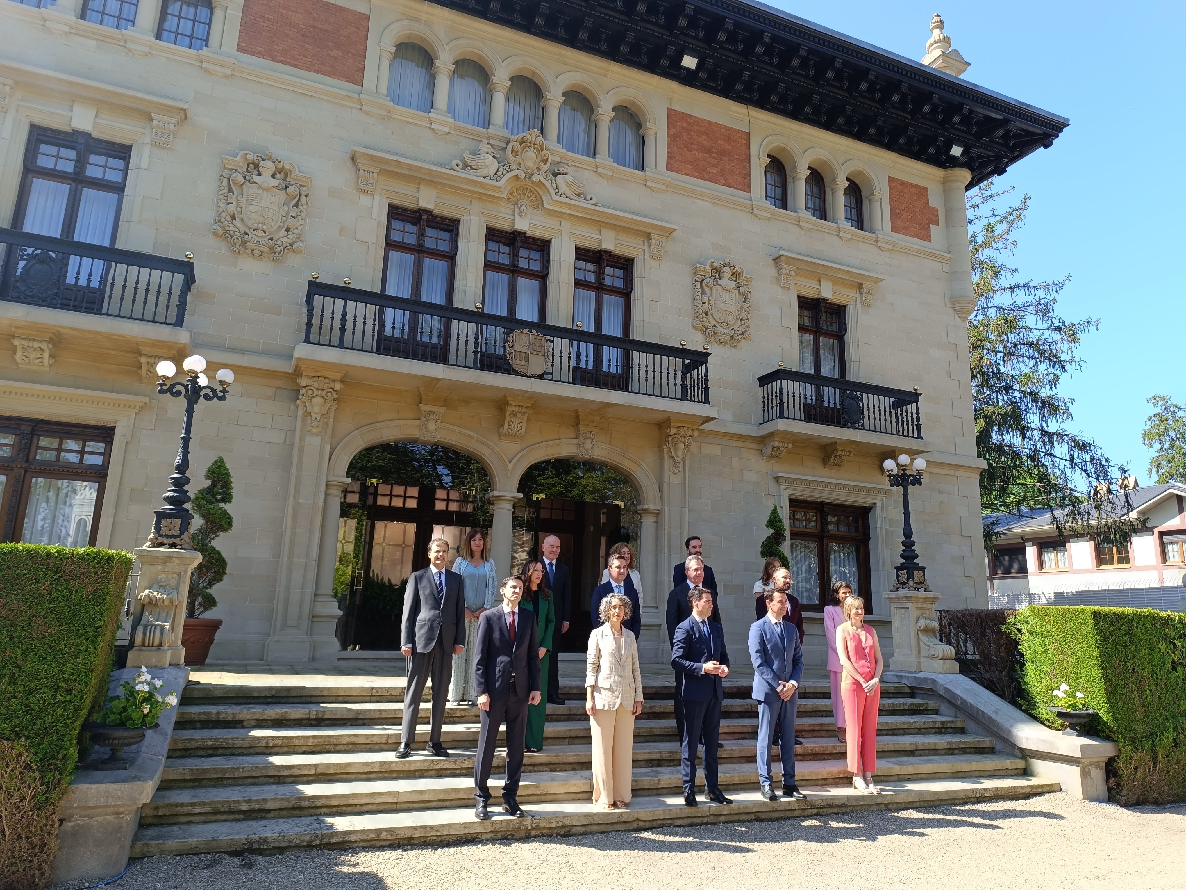 El lehendakari Pradales pide máxima autoexigencia y valentía a sus consejeros El lehendakari Pradales pide máxima autoexigencia y valentía a sus consejeros