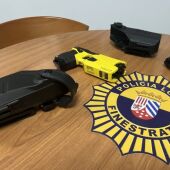 Taser adquiridos por la policía local de Finestrat