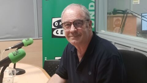 Heliodoro de la Pe&ntilde;a, presidente de la Asociaci&oacute;n de Clubes Deportivos de Alcal&aacute; y del Club Deportivo Iplacea Balonmano, en Onda Cero Alcal&aacute; de Henares