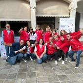 Voluntarios y voluntarias de Cruz Roja Cádiz Voluntarios y voluntarias de Cruz Roja Cádiz