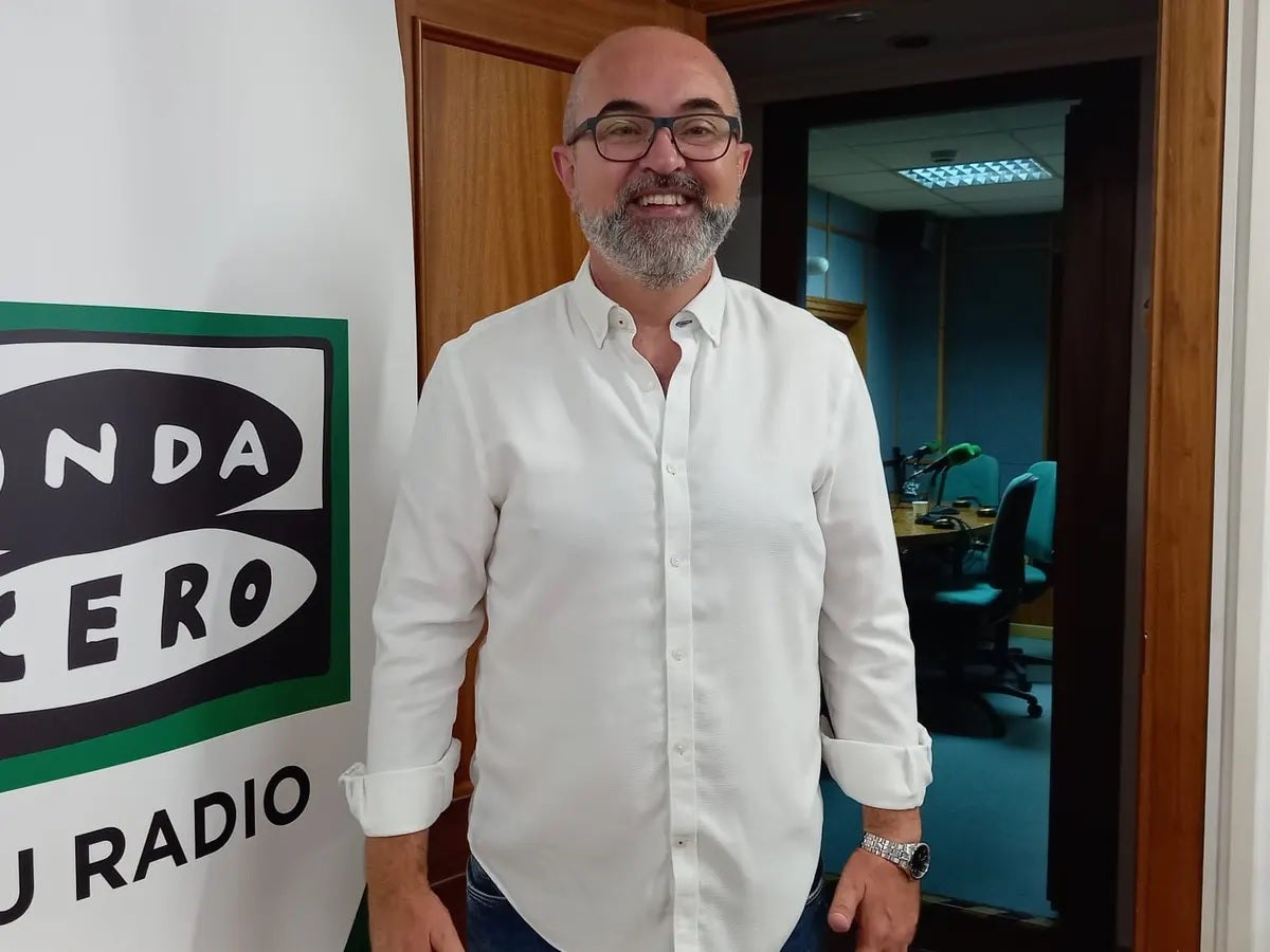 Vicent Roig: “Después de tantos años de desgobierno en Sant Josep de sa Talaia por fin se empieza a ver la luz al final del túnel” Vicent Roig: “Después de tantos años de desgobierno en Sant Josep de sa Talaia por fin se empieza a ver la luz al final del túnel”