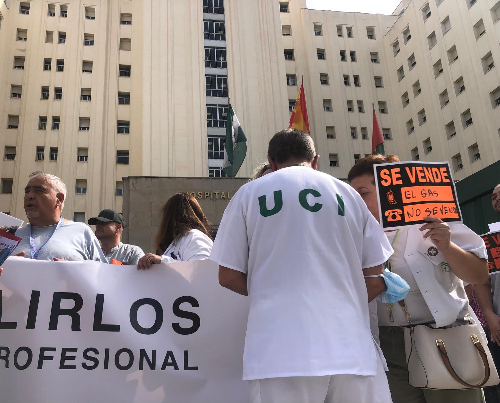 Personal del SAS convoca paros parciales en centros de salud y hospitales de toda la provincia: "Este verano no te pongas malo" Personal del SAS convoca paros parciales en centros de salud y hospitales de toda la provincia: "Este verano no te pongas malo"