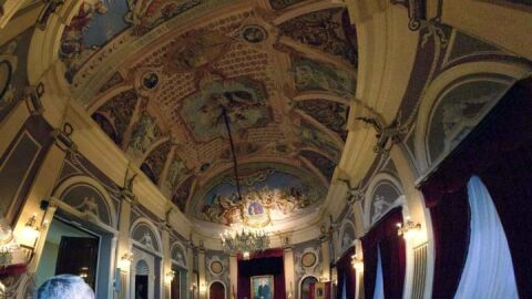 Sal&oacute;n de plenos del ayuntamiento de Badajoz