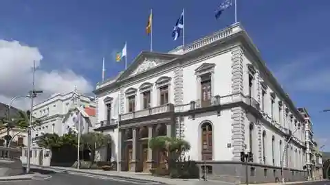 Fachada del Ayuntamiento de Santa Cruz de Tenerife Fachada del Ayuntamiento de Santa Cruz de Tenerife