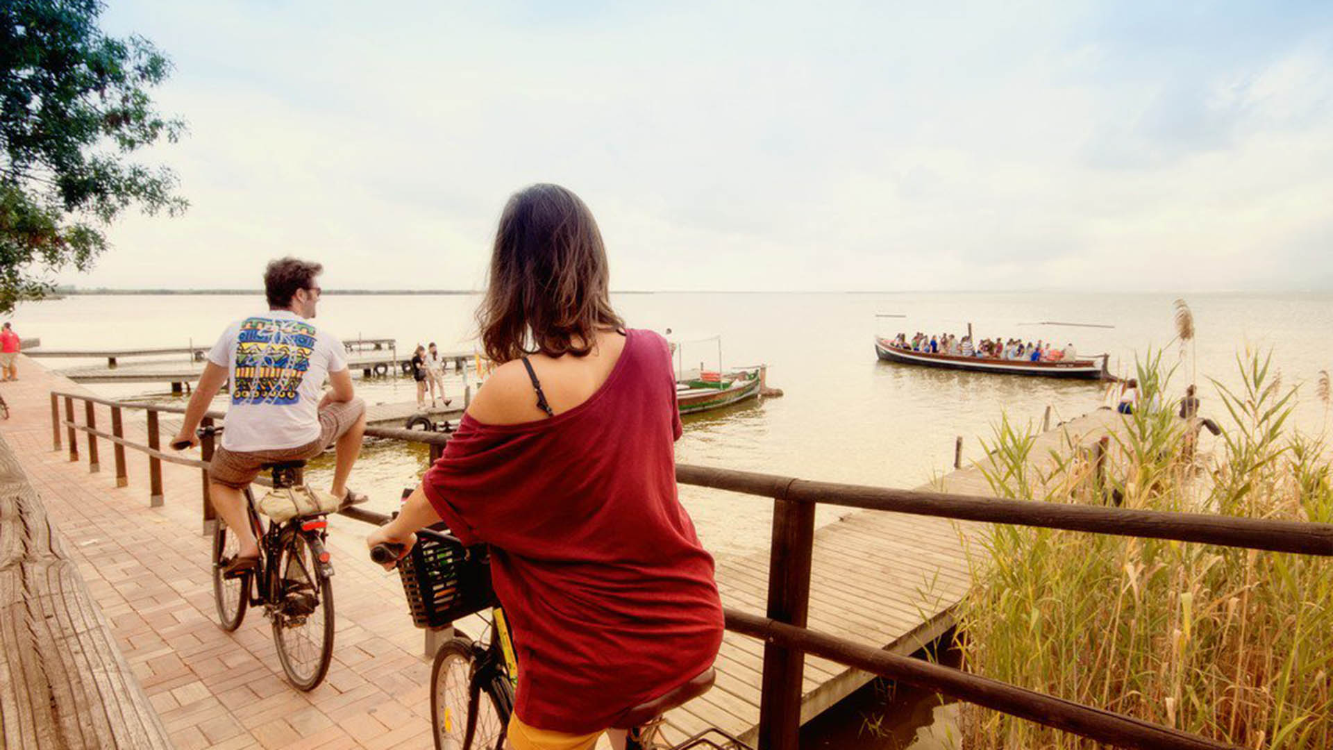 El Ayuntamiento de València ofrece desde el lunes visitas guiadas y paseos en barca gratis por l’Albufera El Ayuntamiento de València ofrece desde el lunes visitas guiadas y paseos en barca gratis por l’Albufera