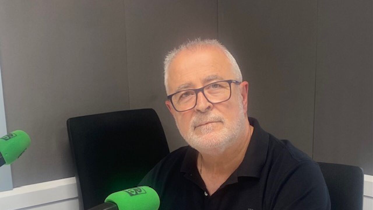 Los taxistas de Zaragoza se querellarán contra Uber y Cabify 