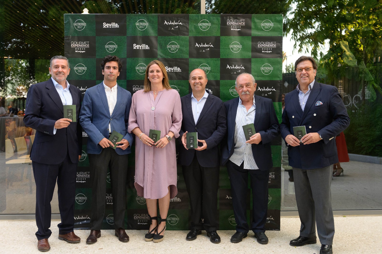 La Bienal “abre boca” con la edición más flamenca de la Guía Gastropass 360 La Bienal “abre boca” con la edición más flamenca de la Guía Gastropass 360