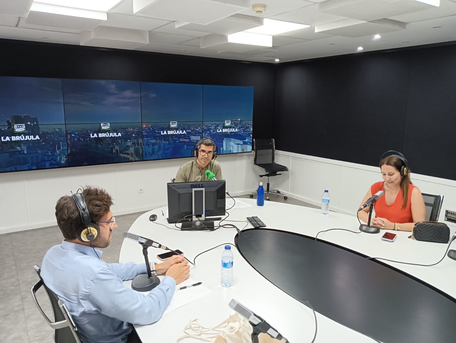 La tertúlia de la Brúixola: el posicionament de la fiscalia en l'amnistia i les negociacions de la investidura La tertúlia de la Brúixola: el posicionament de la fiscalia en l'amnistia i les negociacions de la investidura