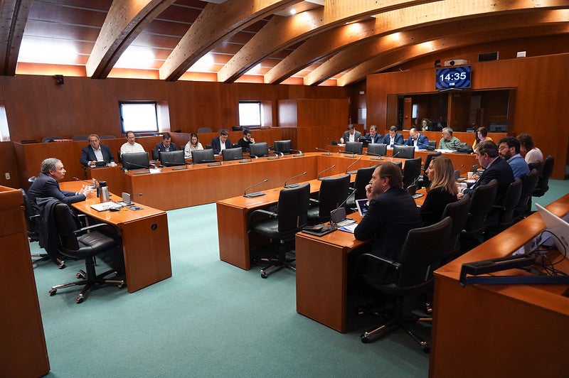 El pleno debate las conclusiones de la comisión que investiga las renovables El pleno debate las conclusiones de la comisión que investiga las renovables