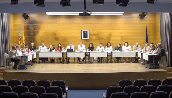 Altea justifica la aprobación de la subida del IBI y del ICIO por el incremento de los precios de los servicios Altea justifica la aprobación de la subida del IBI y del ICIO por el incremento de los precios de los servicios