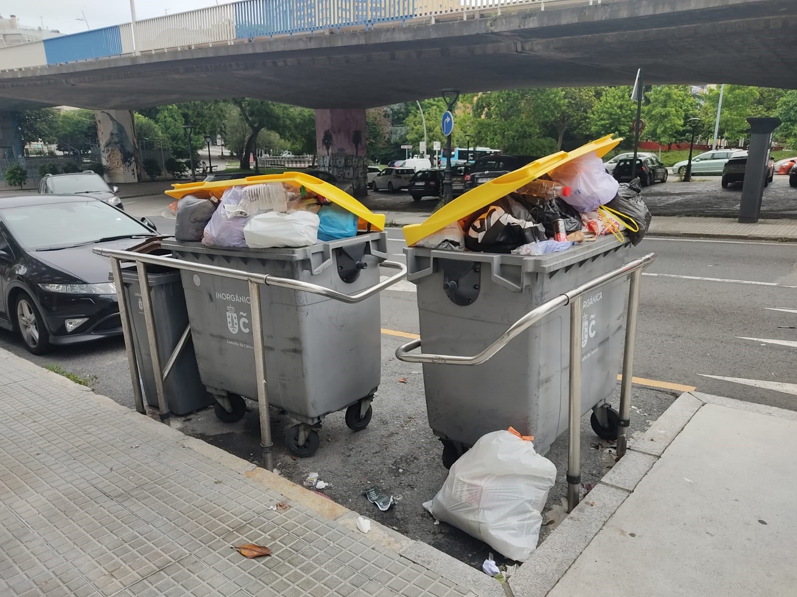 Inés Rey: "El Ayuntamiento vigilará el cumplimiento de los servicios mínimos y conminará a las partes a conversar para finalizar el conflicto de la basura" Inés Rey: "El Ayuntamiento vigilará el cumplimiento de los servicios mínimos y conminará a las partes a conversar para finalizar el conflicto de la basura"