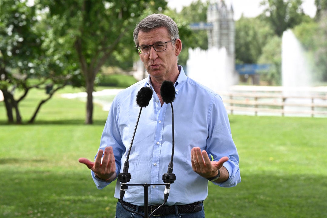VOTA: ¿Cree que si Vox rompe finalmente con el PP por los menas, los populares saldrán beneficiados o perjudicados? VOTA: ¿Cree que si Vox rompe finalmente con el PP por los menas, los populares saldrán beneficiados o perjudicados?