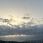 Amanecer con nubes en Benidorm