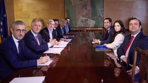 Reunión de los gobiernos de España y Canarias con VOX sobre el traslado de menores 