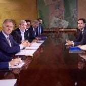 Reunión de los gobiernos de España y Canarias con VOX sobre el traslado de menores 