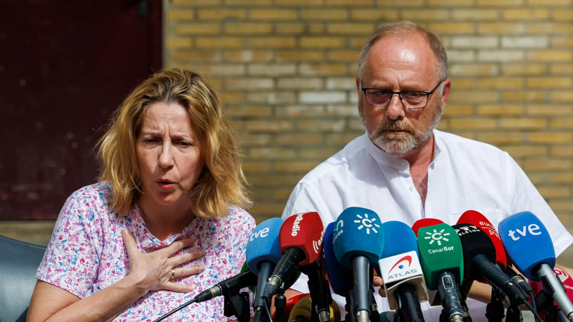 Eva Casanueva y Antonio del Castillo, los padres de la joven Marta, asesinada en Sevilla en enero de 2009/ EFE/Julio Muñoz Eva Casanueva y Antonio del Castillo, los padres de la joven Marta, asesinada en Sevilla en enero de 2009/ EFE/Julio Muñoz