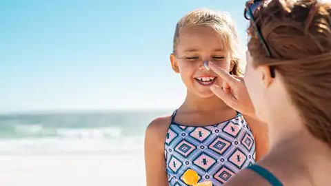 La protección solar es el escudo de nuestra piel en verano. Desde el MUDIC alertan de su importancia La protección solar es el escudo de nuestra piel en verano. Desde el MUDIC alertan de su importancia