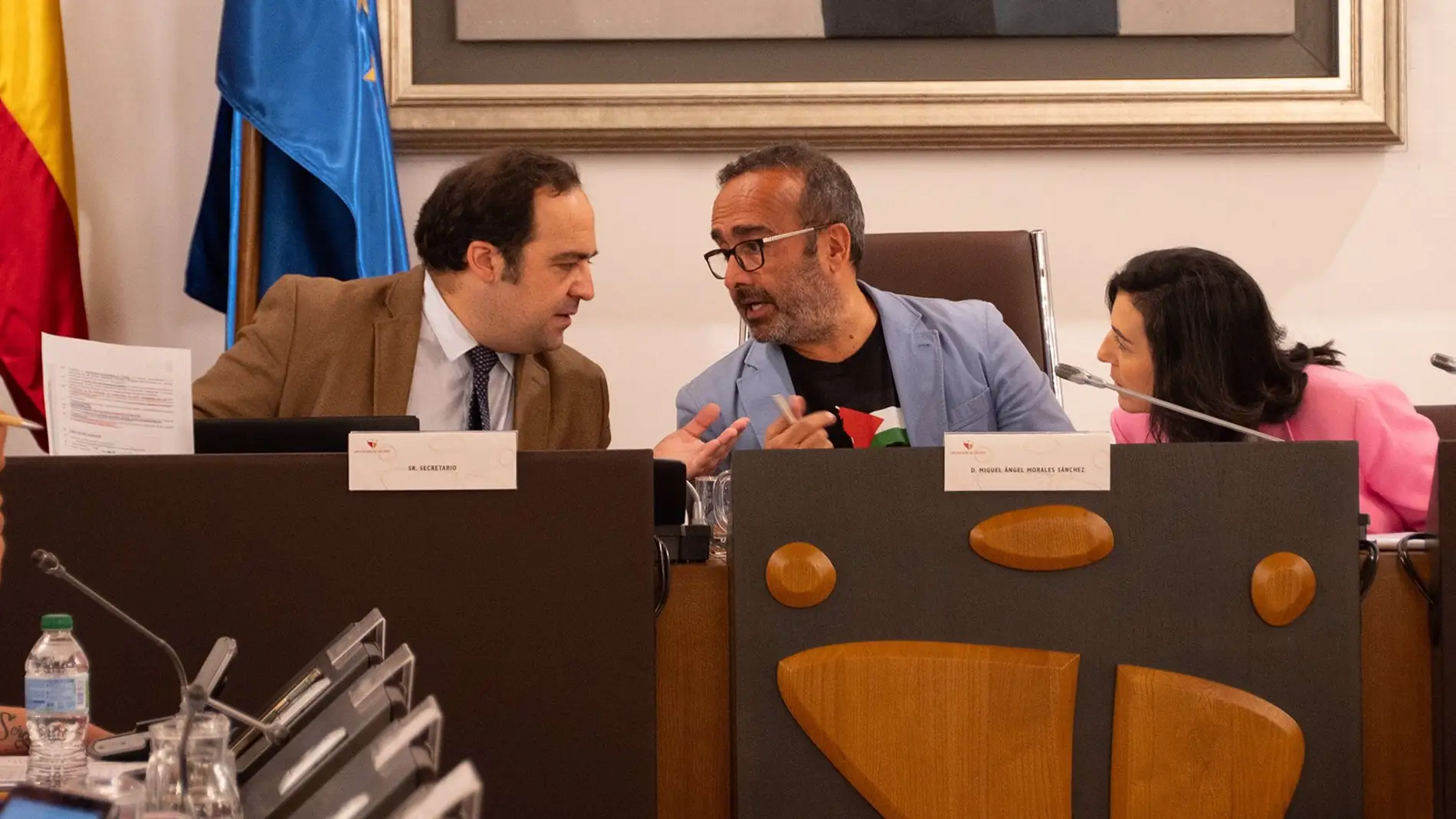 La Diputación de Cáceres aprueba el plan extraordinario de inversiones de 9,5 millones para los municipios La Diputación de Cáceres aprueba el plan extraordinario de inversiones de 9,5 millones para los municipios