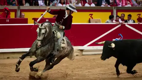 Guillermo Hermoso de Mendoza Guillermo Hermoso de Mendoza