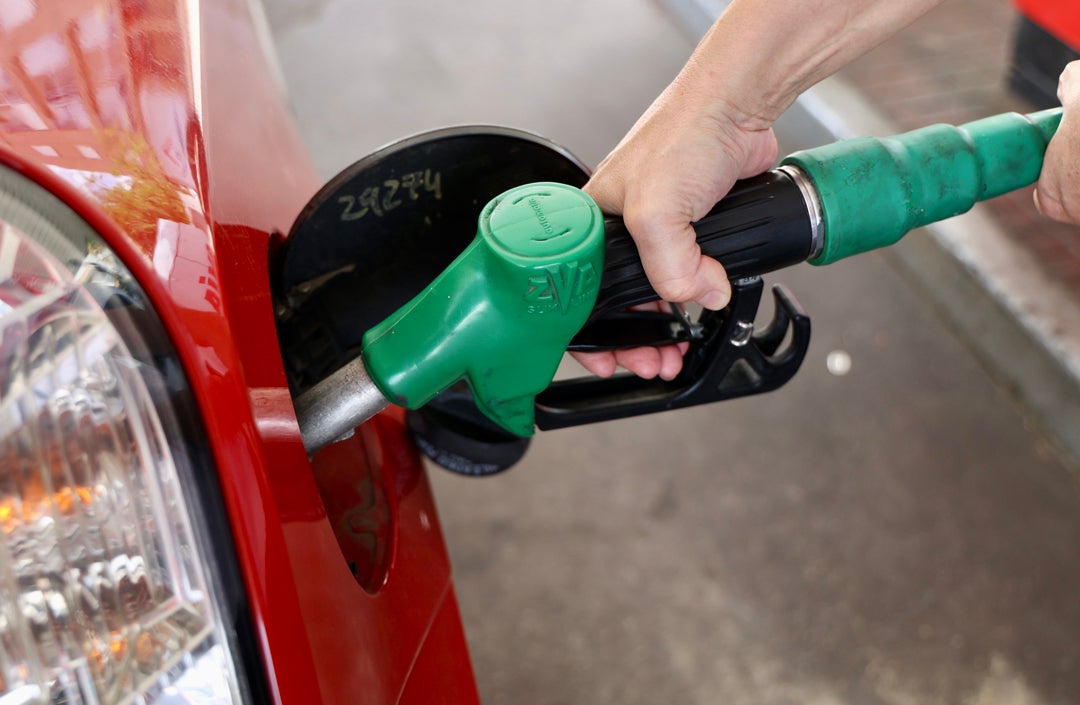 Estas son las gasolineras más baratas de España para la primera operación salida del verano Estas son las gasolineras más baratas de España para la primera operación salida del verano