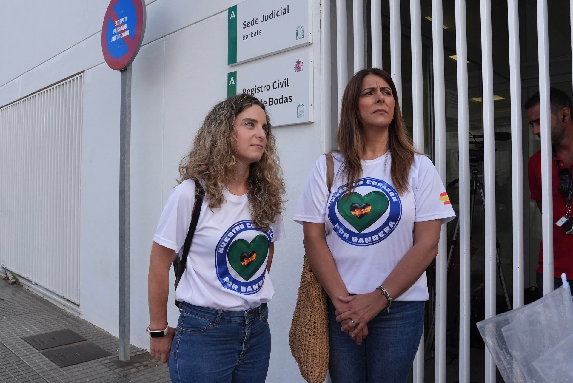 Supervivientes de la embestida de la narcolancha en Barbate: "Todo fue una improvisación" Supervivientes de la embestida de la narcolancha en Barbate: "Todo fue una improvisación"