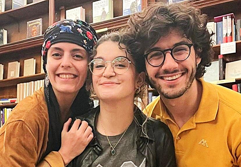 Los jóvenes que se han convertido en el relevo generacional de la librería en activo más antigua de Madrid Los jóvenes que se han convertido en el relevo generacional de la librería en activo más antigua de Madrid