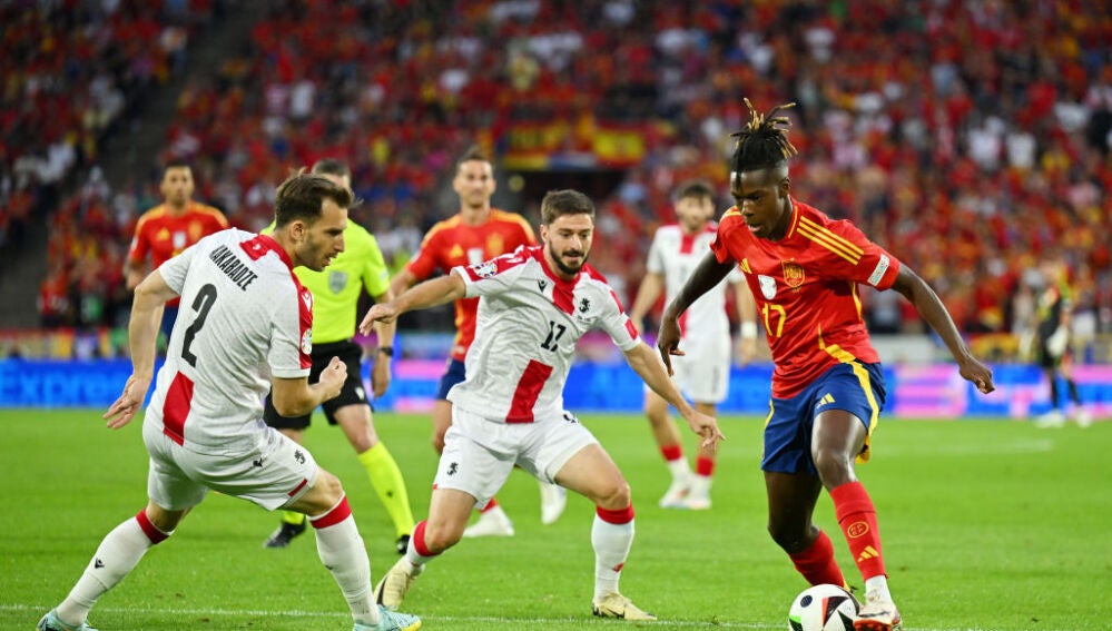 Nico Williams durante el España - Georgia