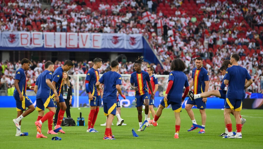 La selección española calienta en Colonia antes del España - Georgia de la Eurocopa 2024