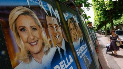 La ultraderecha de Le Pen gana la primera vuelta y podr&iacute;a lograr la mayor&iacute;a absoluta
