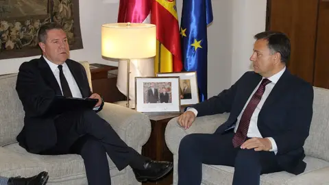 Junta y Ayuntamiento acuerdan con la UTE Hermasan-Eiffage el empuje final al Parque Aeronáutico y Logístico de Albacete Junta y Ayuntamiento acuerdan con la UTE Hermasan-Eiffage el empuje final al Parque Aeronáutico y Logístico de Albacete