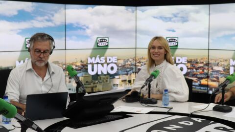 Patricia Conde en M&aacute;s de Uno, junto a Carlos Alsina