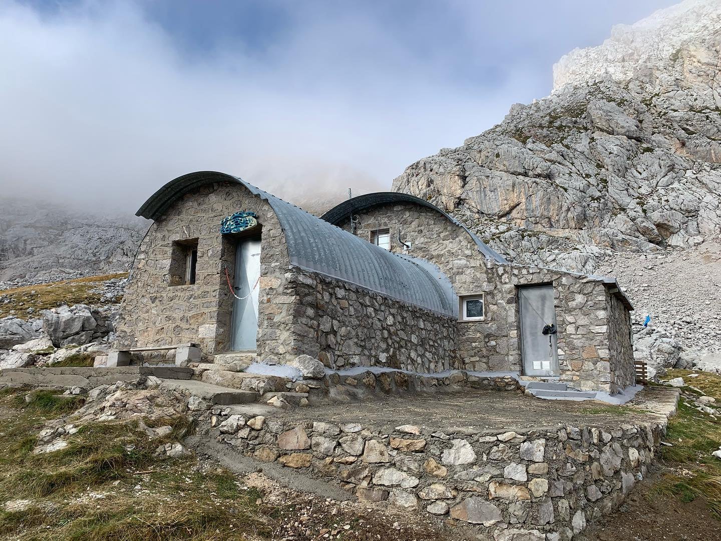 Muere una montañera al descender del refugio Jou de Los Cabrones-Cabrales Muere una montañera al descender del refugio Jou de Los Cabrones-Cabrales