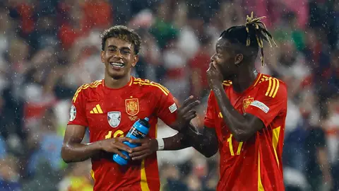 Nico Williams y Lamine Yamal bromean tras eliminar a Georgia Nico Williams y Lamine Yamal bromean tras eliminar a Georgia