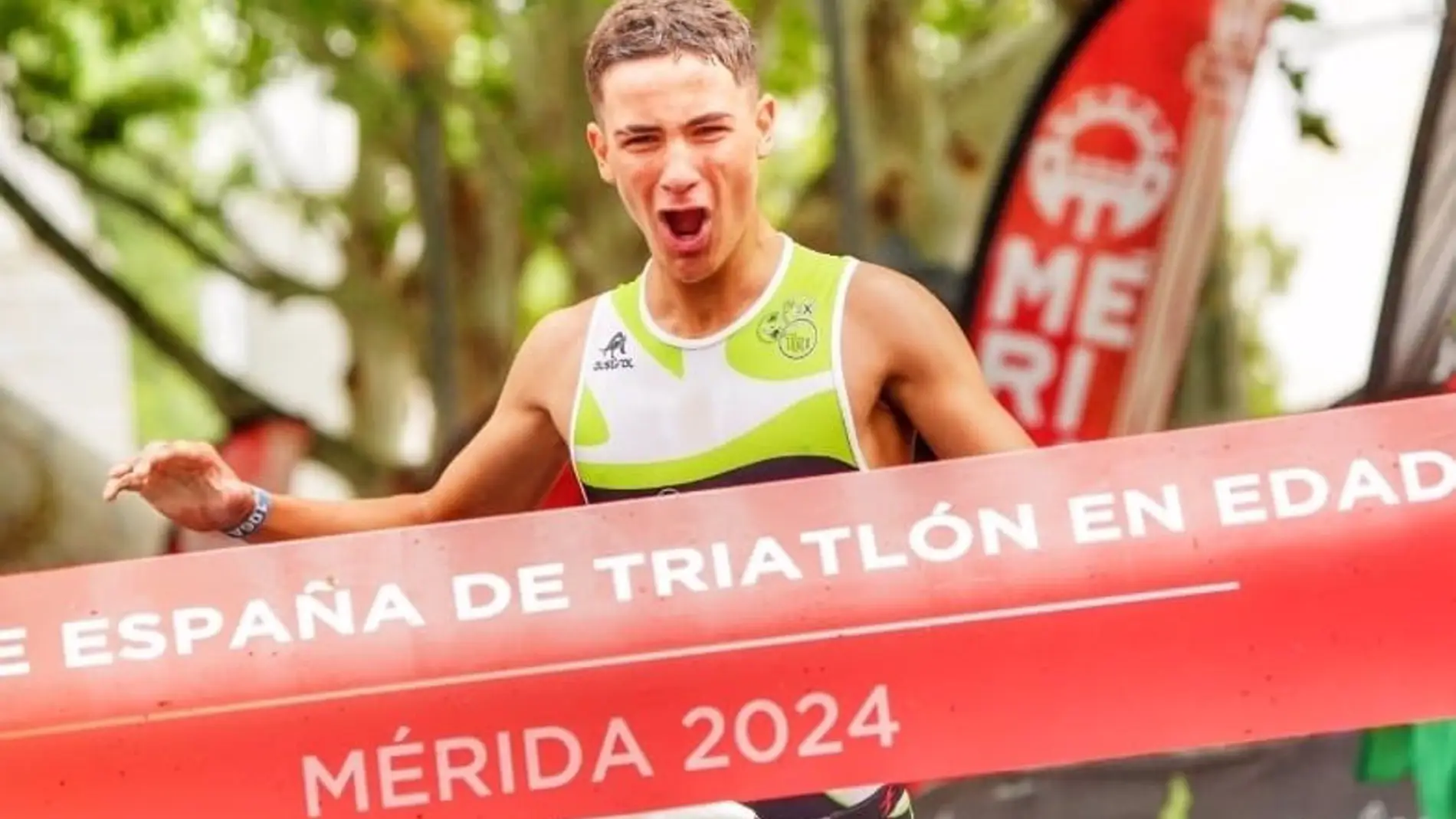 El extremeño Daniel Castro gana en Mérida el Campeonato de España de Triatlón en edad escolar
