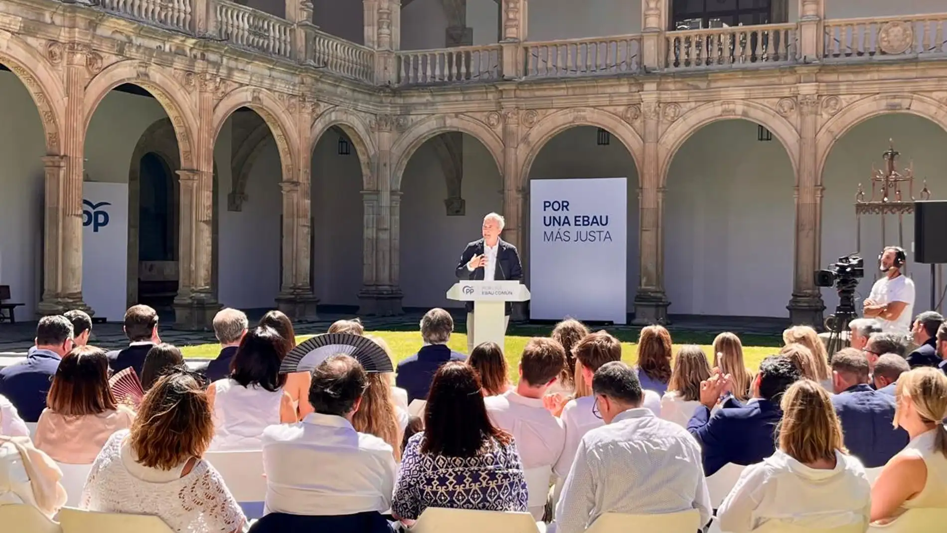 El presidente del Gobierno aragonés, Jorge Azcón, durante su intervención en Salamanca El presidente del Gobierno aragonés, Jorge Azcón, durante su intervención en Salamanca