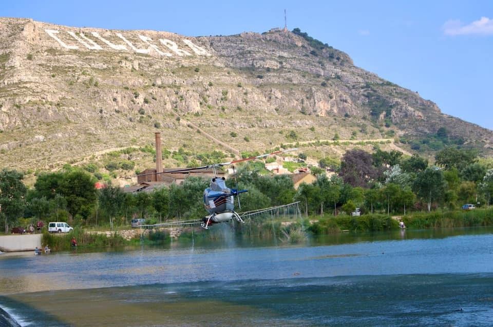 Nuevo tratamiento aéreo contra la mosca negra en el Xúquer Nuevo tratamiento aéreo contra la mosca negra en el Xúquer