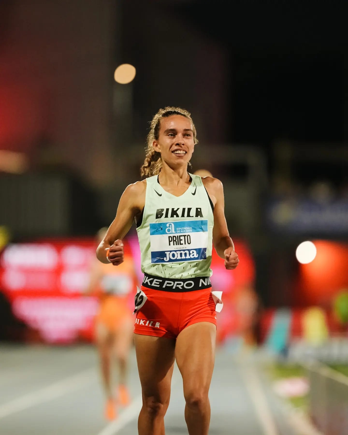 Idaira Prieto logra un brillantísimo subcampeonato de España en los 5000 m. Idaira Prieto logra un brillantísimo subcampeonato de España en los 5000 m.