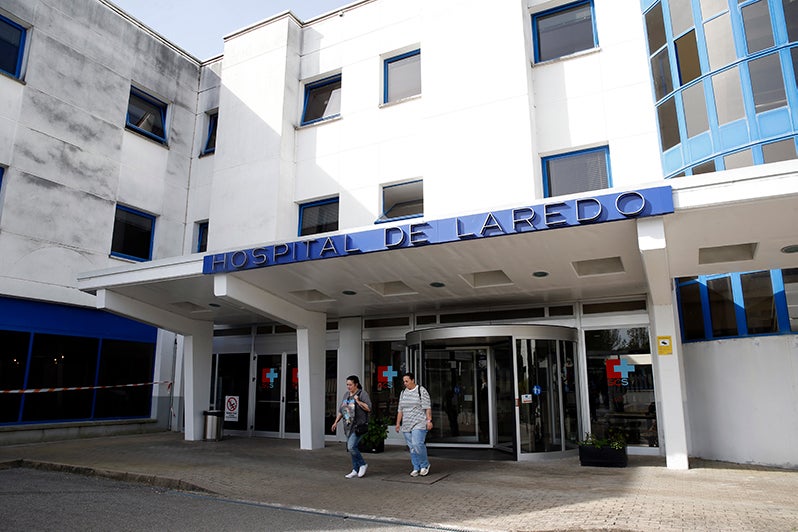 La falta de personal facultativo en el Hospital de Laredo obliga a desviar ambulancias a Valdecilla o Cruces La falta de personal facultativo en el Hospital de Laredo obliga a desviar ambulancias a Valdecilla o Cruces