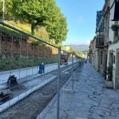 El gobierno compostelano señala que la "mejor manera y más rápida" es hacer las obras de la rúa do Pombal con el corte completo de la calle