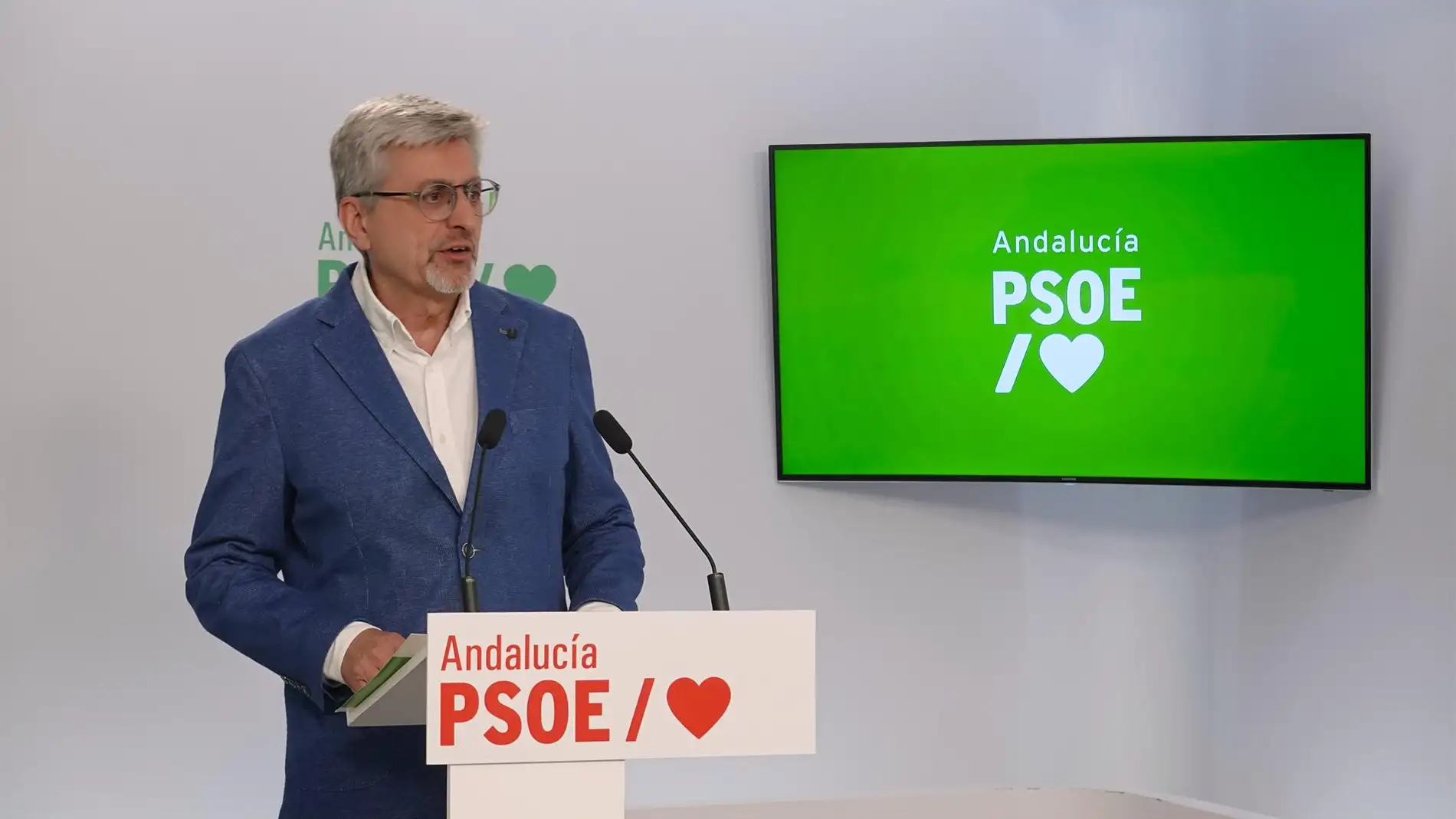 El portavoz adjunto de la Ejecutiva Regional del PSOE-A, Josele Aguilar, este martes en rueda de prensa.
