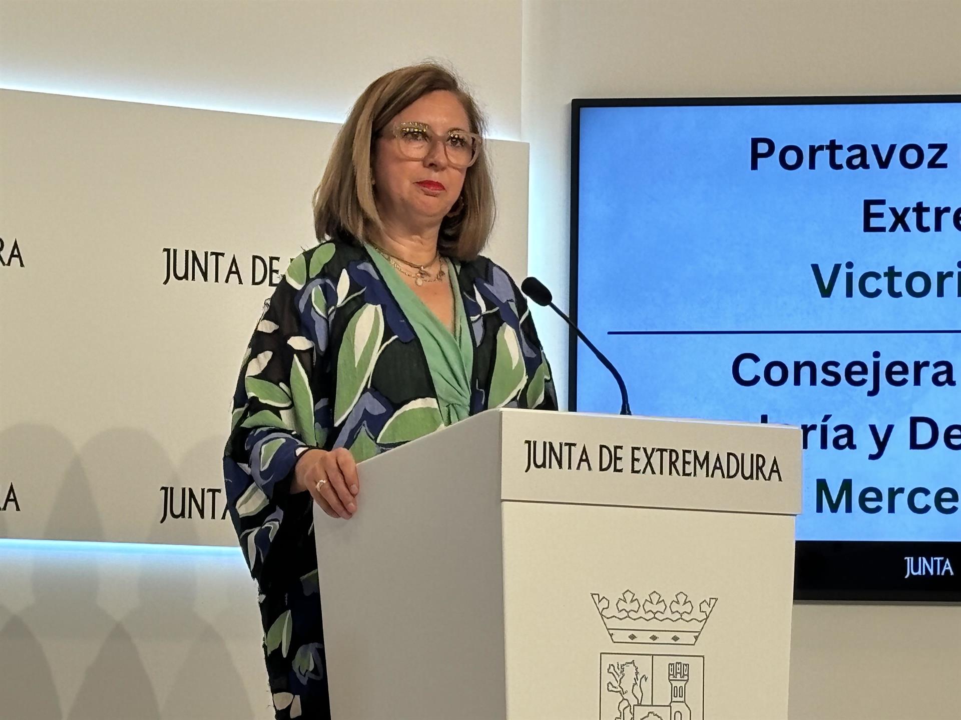 La consejera de Agricultura se reúne con la Comisión Europea para pedir una mayor flexibilidad en la Red Natura 2000 La consejera de Agricultura se reúne con la Comisión Europea para pedir una mayor flexibilidad en la Red Natura 2000