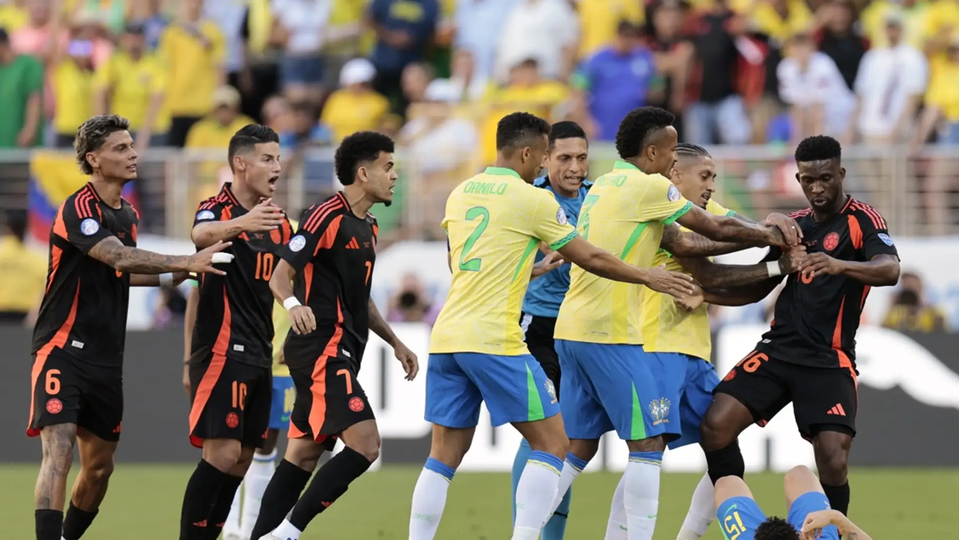 Brasil jugará cuartos contra Uruguay… y sin Vinicius
