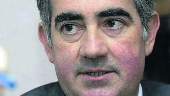 Fallece Carlos Rodríguez de la Torre, coordinador de la Cámara de Comercio de Oviedo Fallece Carlos Rodríguez de la Torre, coordinador de la Cámara de Comercio de Oviedo