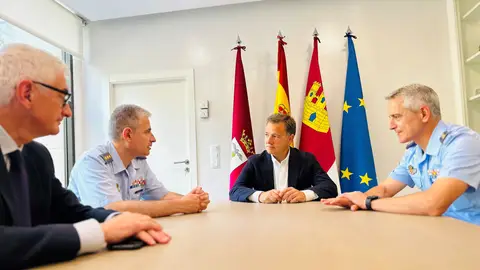 El nuevo coronel del TLP ha sido recibido por el alcalde de Albacete El nuevo coronel del TLP ha sido recibido por el alcalde de Albacete