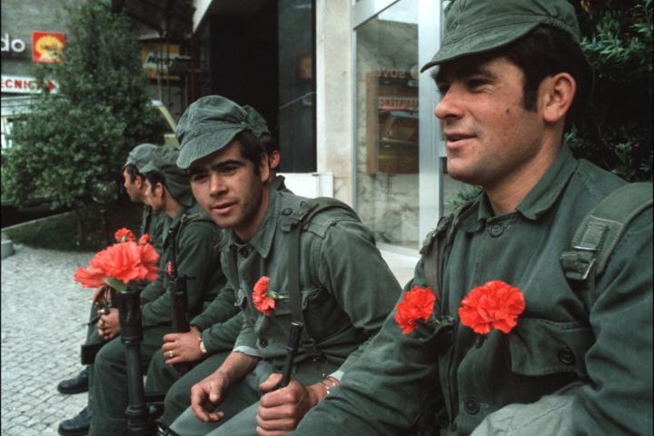 El Campus Yuste analiza desde este miércoles los cambios en Portugal tras la Revolución de los Claveles El Campus Yuste analiza desde este miércoles los cambios en Portugal tras la Revolución de los Claveles
