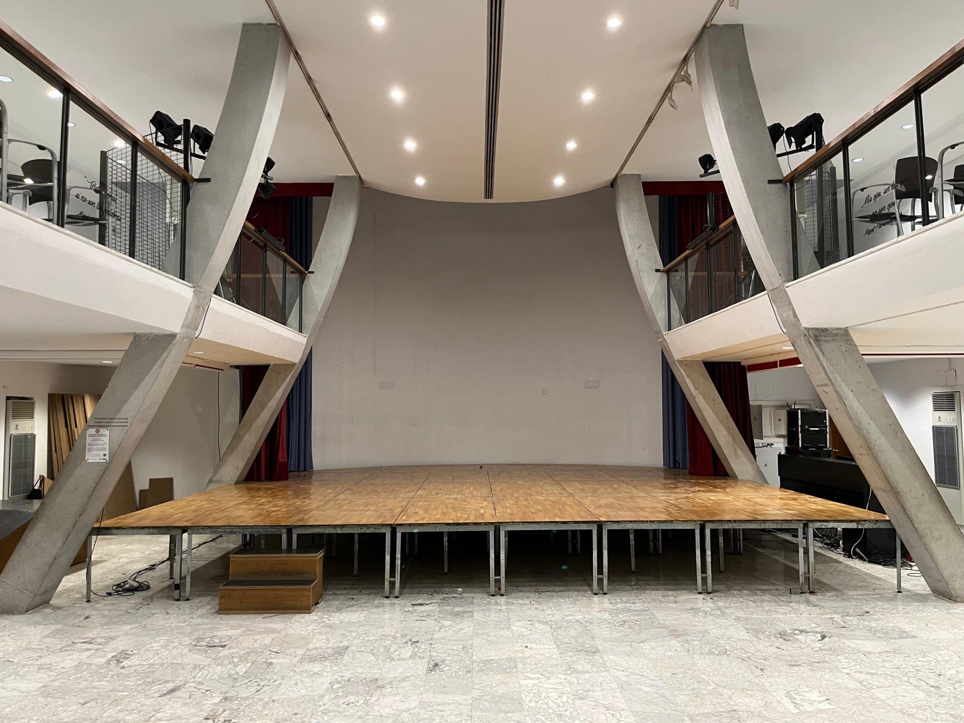Crevillent mejora la accesibilidad del Salón de Actos de la Casa Municipal de Cultura 'José Candela Lledó' Crevillent mejora la accesibilidad del Salón de Actos de la Casa Municipal de Cultura 'José Candela Lledó'
