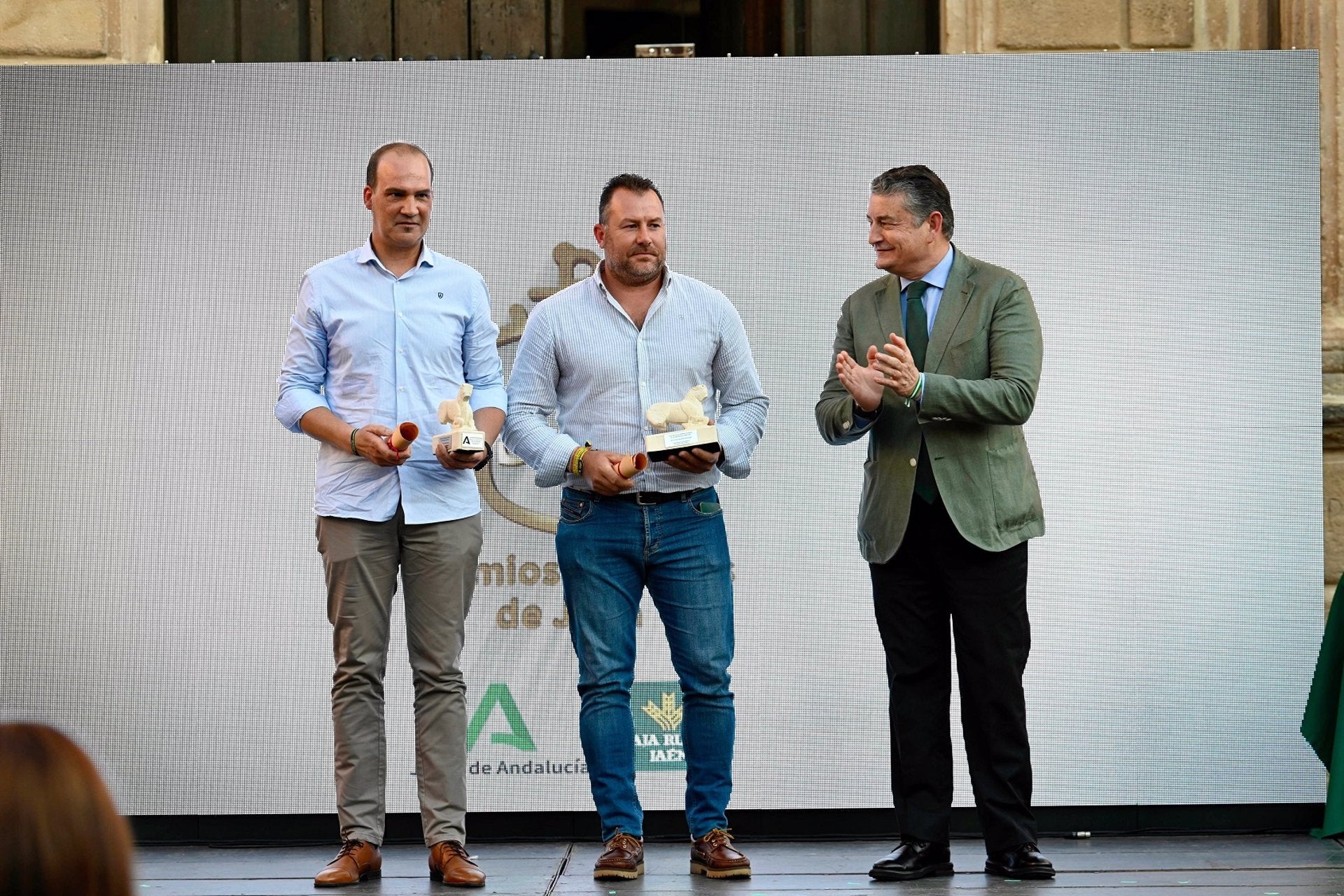 Sanz señala 134 piezas pendientes de los ERE y dice que "el escándalo del mayor caso de corrupción y robo no ha acabado" Sanz señala 134 piezas pendientes de los ERE y dice que "el escándalo del mayor caso de corrupción y robo no ha acabado"